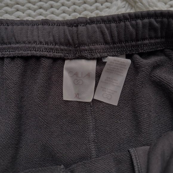 NWTs Calia by Carrie Underwood High Rise French Terry shorts size XLarge - black - Picture 3 of 6